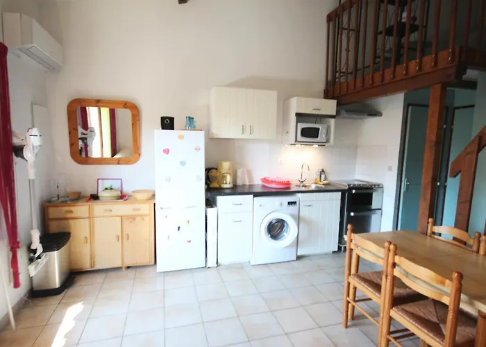 Jolie Villa D'Angle, Sejour Climatise, 4 Couchages, Terrasse Parking Dans Residence Securisee Avec Piscine Commune 400M De La Mer Lrjp11